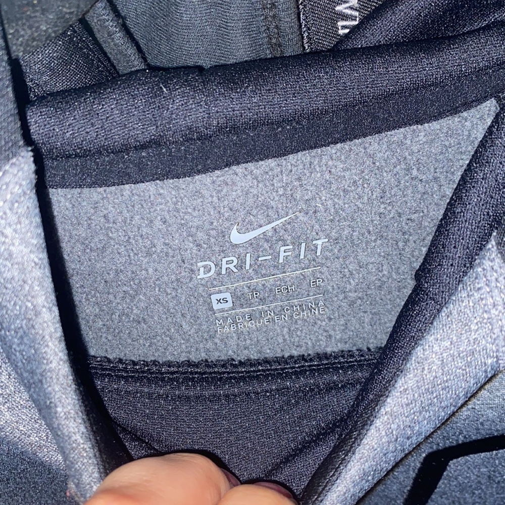 Nike Pullover - image 2